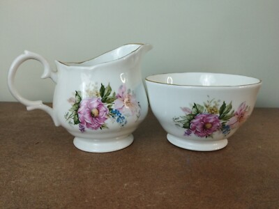 Vintage, Jenny Phillips, Bridgend, 'Wild Rose' Milchkännchen oder Milchkännchen & Zuckerdose