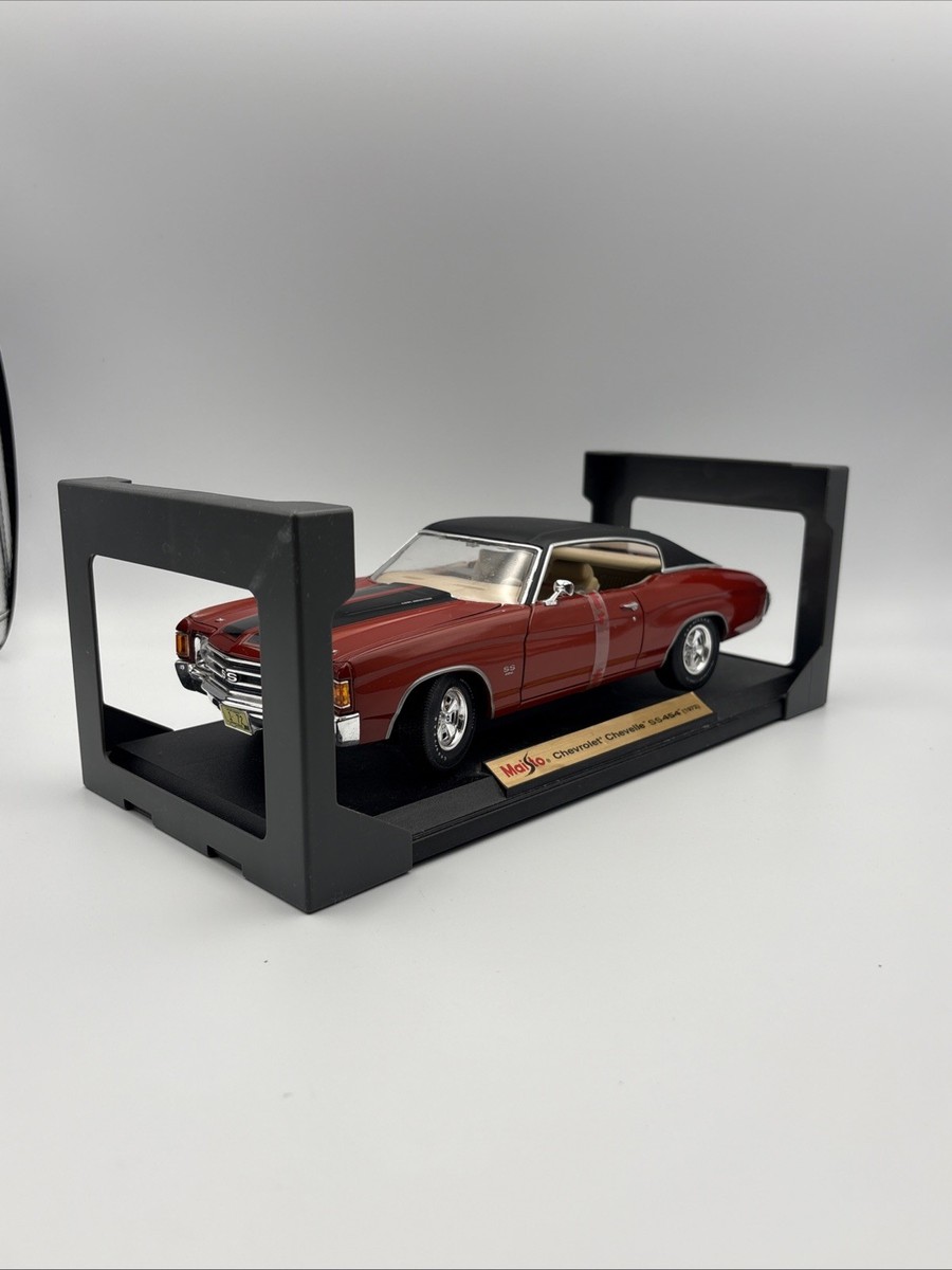 Maisto 1972 Chevy Chevelle SS 454 Convertible 1:18 Scale Diecast