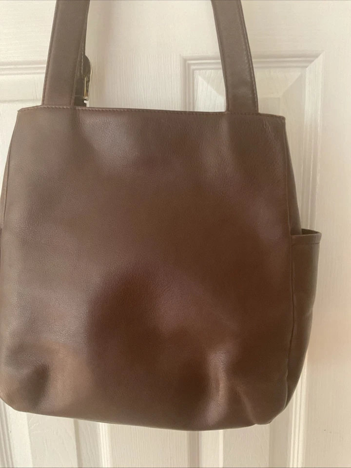 BOLSO/MONEDERO DE MANOS NINA RICCI COLOR MARRÓN Foto 4 de 4