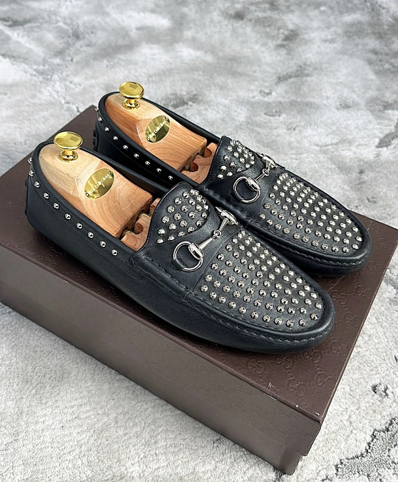 Auténtico mocasín Gucci plateado con tachuelas de cuero negro para hombre US8 EU41.5 UK7.5 Foto 3 de 4