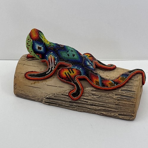 Huichol Art Colorful Beaded Lizard Iguana on Ceramic Log Figurine Wall Hanger