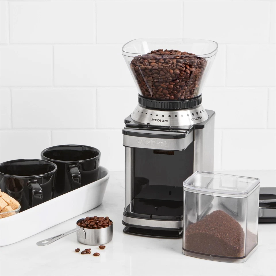 Molino de rebabas automático Cuisinart CCM-16PC1 Supreme Grind 16 oz restaurado Foto 3 de 4