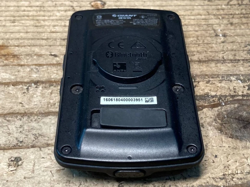 Ciclocomputer GPS Giant Neos Track con attacco/funzionalità confermate - Immagine 3 di 4