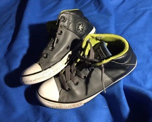 size 2.5 converse