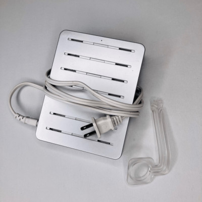 Cosoos Multi-function Metal Usb Charging Station Fast Multi-Usb Silver