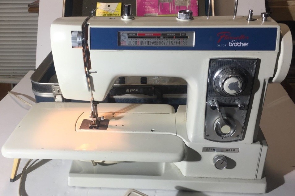 Jones Brother XL703 & 795 Pacesetter ZigZag Sewing Machine Instruction