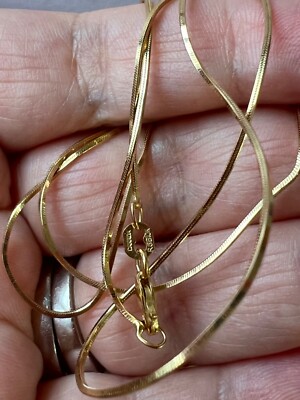 VINTAGE R&B ROBERTS & BELK CANADA 10K GOLD SNAKE CHAIN VINTAGE R&B ROBERTS & BELK CANADA 10K GOLD SNAKE CHAIN