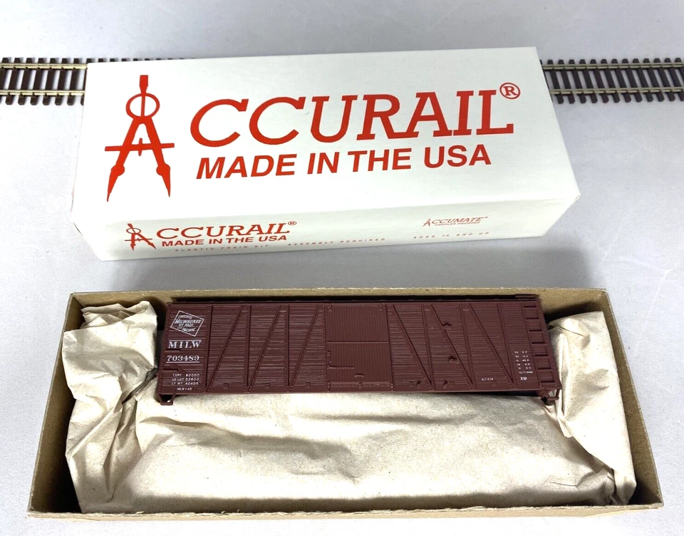Coche de caja de madera AccuRail escala HO Milwaukee Rd (CSt&P) 40' No. Kit 4322 Foto 3 de 4