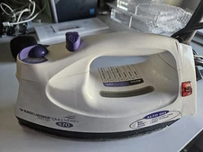 BLACK AND DECKER QUICK N EASY  470 IRON WORKS PERFECTLY VERY  DEPENDABLE !
