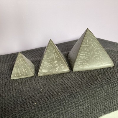 3er Set handgefertigte ägyptische Pyramiden - antike Pharao Deko Andenken Geschenk
