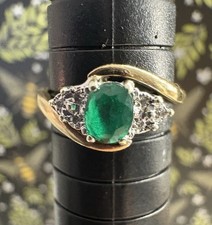 9k Gold Diamond & Emerald Ring. 1.9g. Size K 1/2. From H. Samuel’s