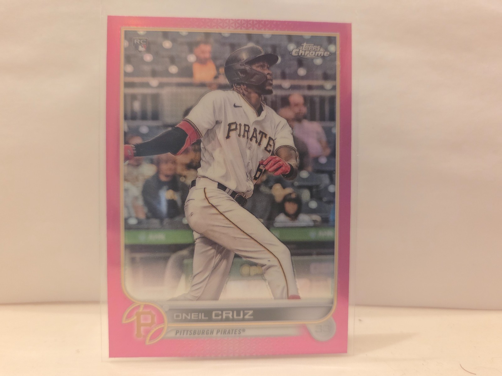 2022 Oneil Cruz - Pink Refractor Topps Chrome Rookie Card #128 MLB Baseball Card