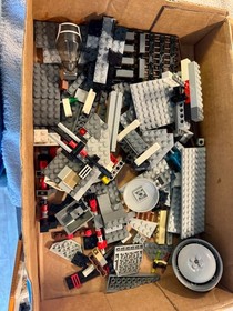LEGO SET 7964-1 Republic Frigate and other ships for parts or finish