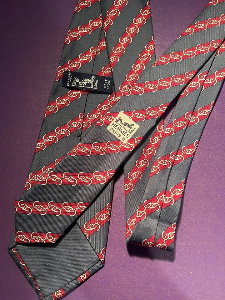 Hermes Paris 100% 真丝领带 - 马萨诸塞州 7248 - 法国制造 - 绿色和红色 — 第 4/4 张图片