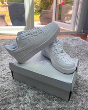 Nike Air Force 1 '07 Triple White Trainers Size 9 Fast delivery