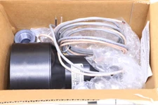 * NEW BINDICATOR SON200082 ULTRASONIC LEVEL TRANSDUCER