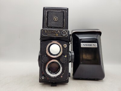 Vintage Yashica Mat 124 G Medium Format TLR Camera Yashinon 80mm
