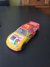 Terry Labonte 5 Kellogg's Corn Flakes 1/24 Revell Sports Impressions 0142019