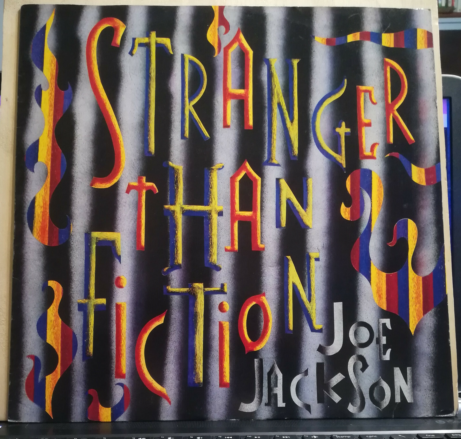 JOE JACKSON STRANGER THAN FICTION - DIFFERENT FOR GIRLS - DROWING ep45 giri E.S.