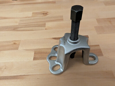 OEM Tools 27037 Front Wheel Drive Hub Puller. New