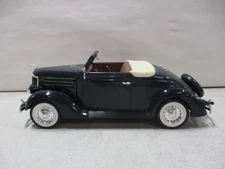 Welly 1936 Ford Deluxe Cabriolet 1/24