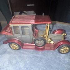 Vintage Tin Wind-Up Toy Car Red Gold for 8-11 Years Collectible Vehicle