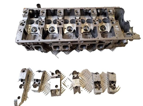 Volkswagen Touareg I 2005 Diesel 165kW Zylinderkopf R070103373A DLK27606