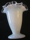 VINTAGE FENTON WHITE SILVER CREST RUFFLED EDGE 4 1/2" VASE