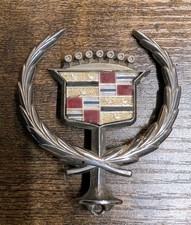 Cadillac 1976-79 Seville1980s Deville Fleetwood1990-93 Deville Hood Ornament