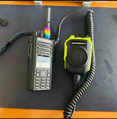 Motorola PMMN4102B mikrofon głośnikowy odpowiedni do Motorola APX6000 / 7000 / 8000 - Zdjęcie 2 z 9