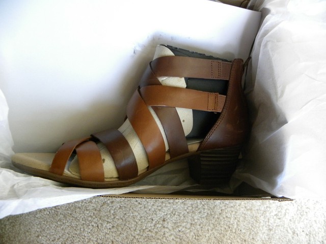 clarks manilla bonita sandals black