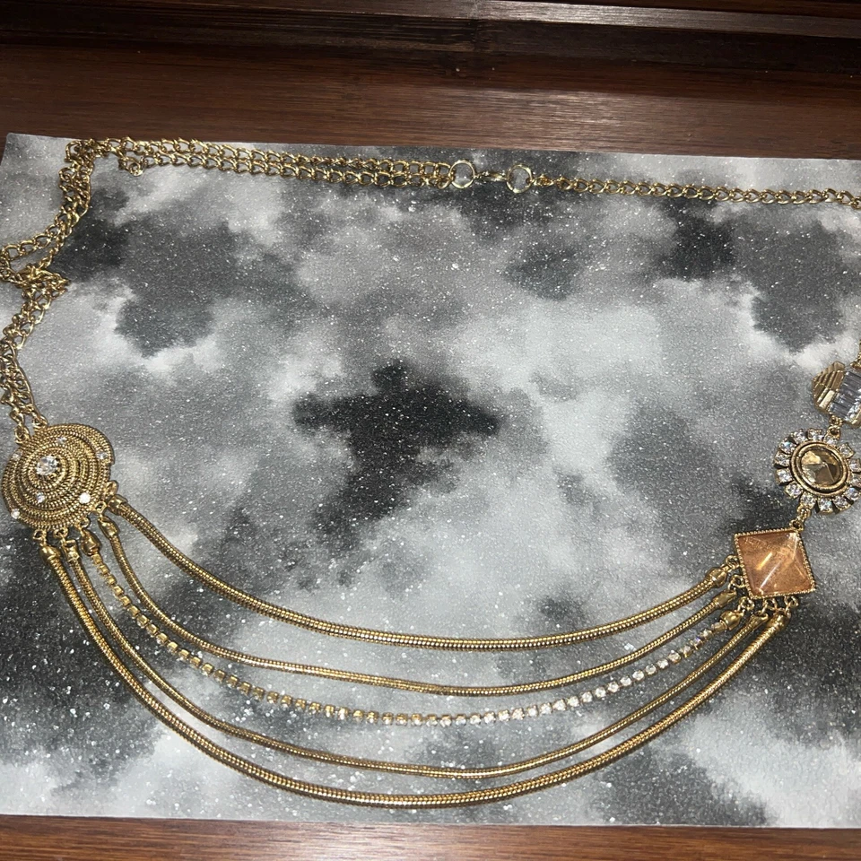 2 Erickson Beamon Rocks Swag Cadena Fondo Oro y Plata Foto 2 de 4