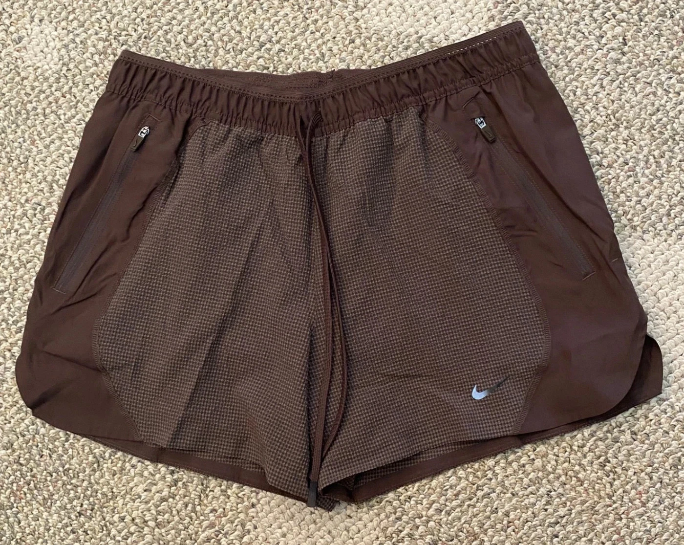 Nike Run ADV Shorts Brief Lined Running Athletic Gym HV2008-237 Men's Medium M
Opens in a new window