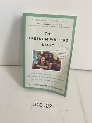 SIGNED! - THE FREEDOM WRITERS DIARY - ERIN GRUWELL TRADE PAPERBACK 1999