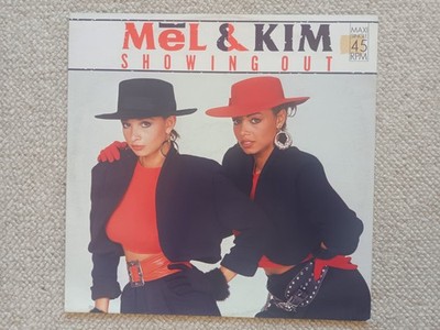 MEL & KIM - SHOWING OUT / SYSTEM - 12'' Maxi Single -3 Tracks -1986 -INT 125.572
