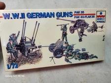 ESCI WW II German Guns Pak 35 Pal 40 Flak 38 Kit 1/72 #8350