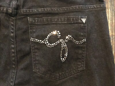 GUESS WOMEN'S EXCLUSIVE OF DECORATION 