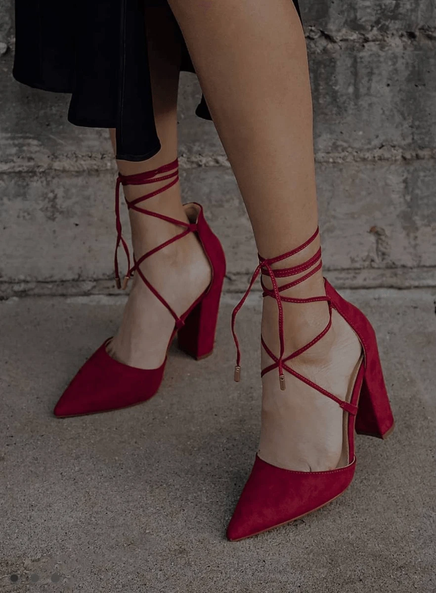 Discover 143+ heels with long straps latest esthdonghoadian