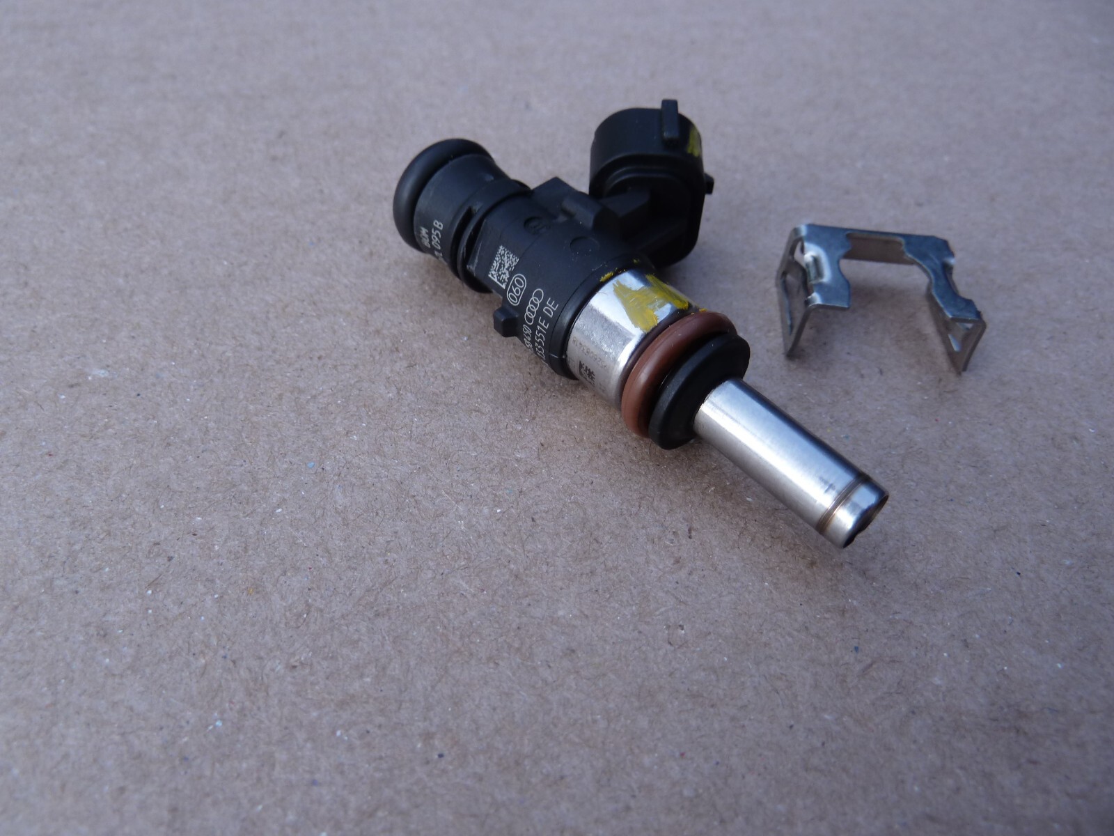 2020 Lamborghini Huracan EVO 5.2 V10 OEM Fuel Gas Injector Audi R8