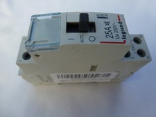 Legrand 2L Contacteur Domestique Silencieux avec Commande Manuelle (412501)
