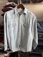 Levi's Light Wash Denim Button-Up Long Sleeve Shirt