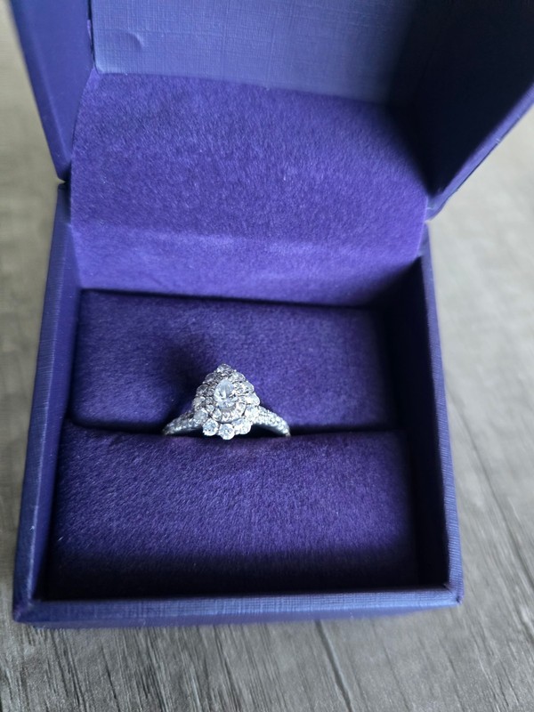Zales Vera Wang Love Pear Halo Diamond Ring 14k White Gold Sz 7 GIA 0.75-0.99ctw