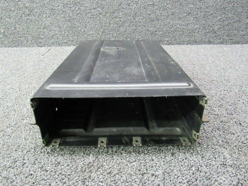0413375-10 (Use: 0413375-18-279) Cessna 150B Map Case Assy