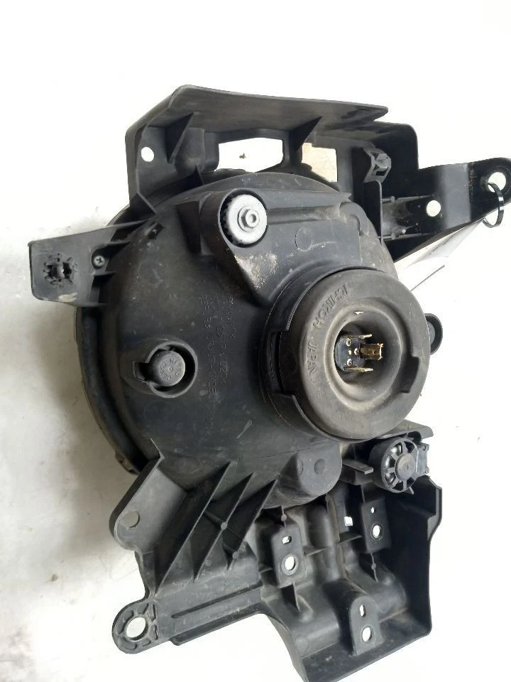 07-14 TOYOTA FJ CRUISER 4.0L 4X4 EN EL LADO DEL PASAJERO CONJUNTO DE FAROS DELANTEROS  Foto 4 de 4