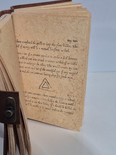 The Greek Apothecary's Journal A6 Size Harry Potter by Trunk of Requirements - 第 6/7 張圖片