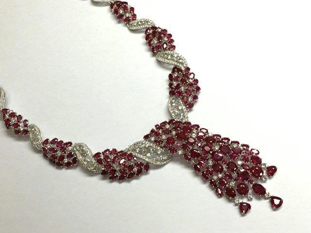 ¡ANTES DE QUE SE VAYA! COLLAR CON FLECOS RUBÍ DIAMANTE $152500 90CT RARO PATRIMONIO EXCEPCIONAL