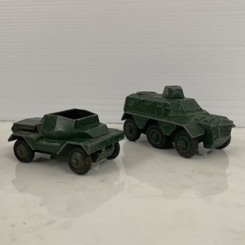 Dinky Saracen Personel Carrier & Dingo 673 Armoured Car military vehicles (N) - Picture 1 of 7