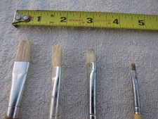 Art Studio White Bristle Long Wooden Handle Paint Brushes Set of 4 Pre-Owned