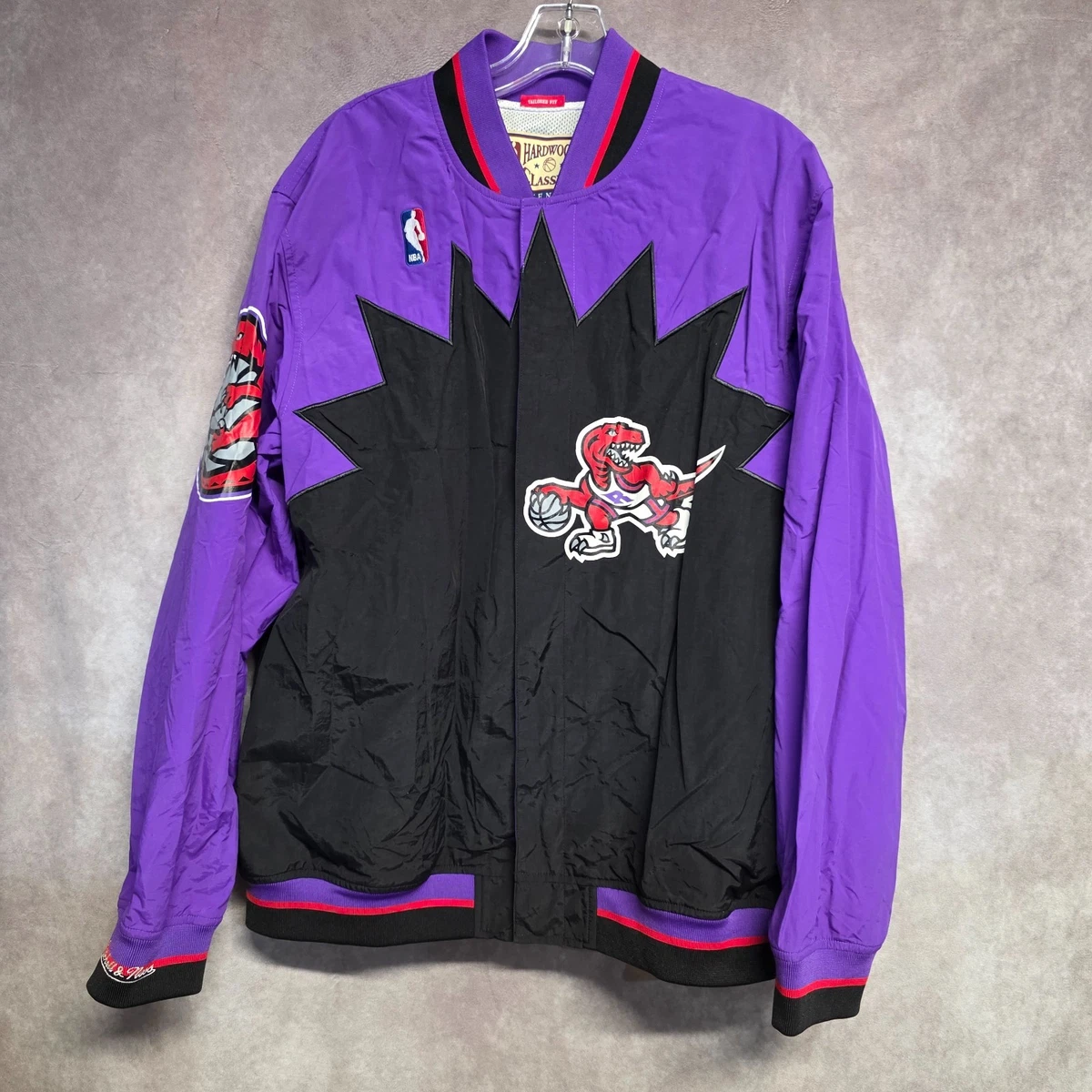 Preços baixos em Mitchell & Ness Toronto Raptors NBA jaquetas | eBay