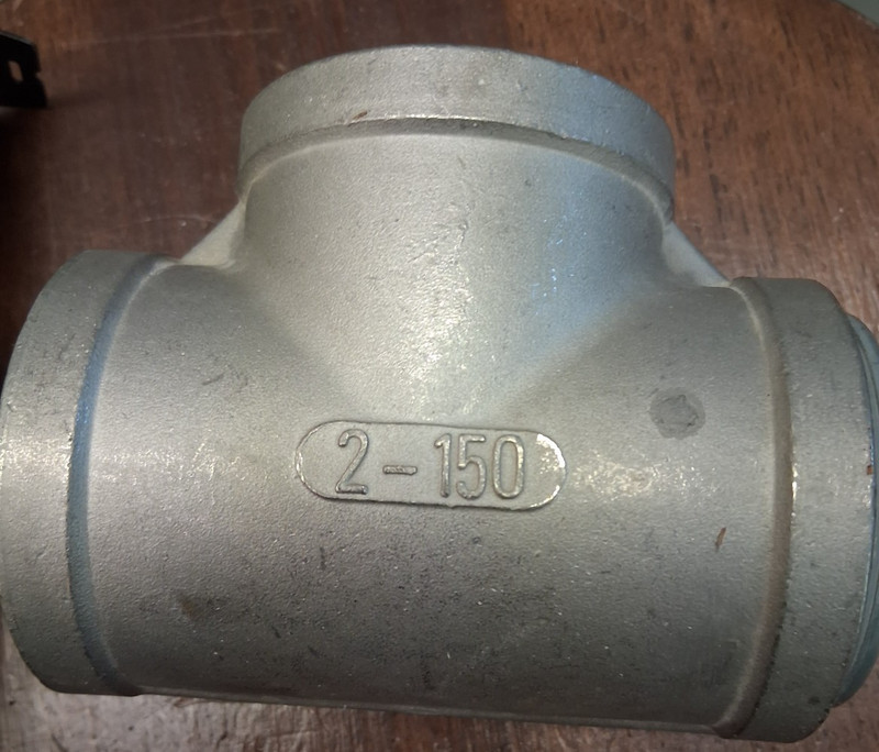 2-1/2" 150 Female NPT Pipe Tee Cast 304 Stainless Steel Fitting with Cap